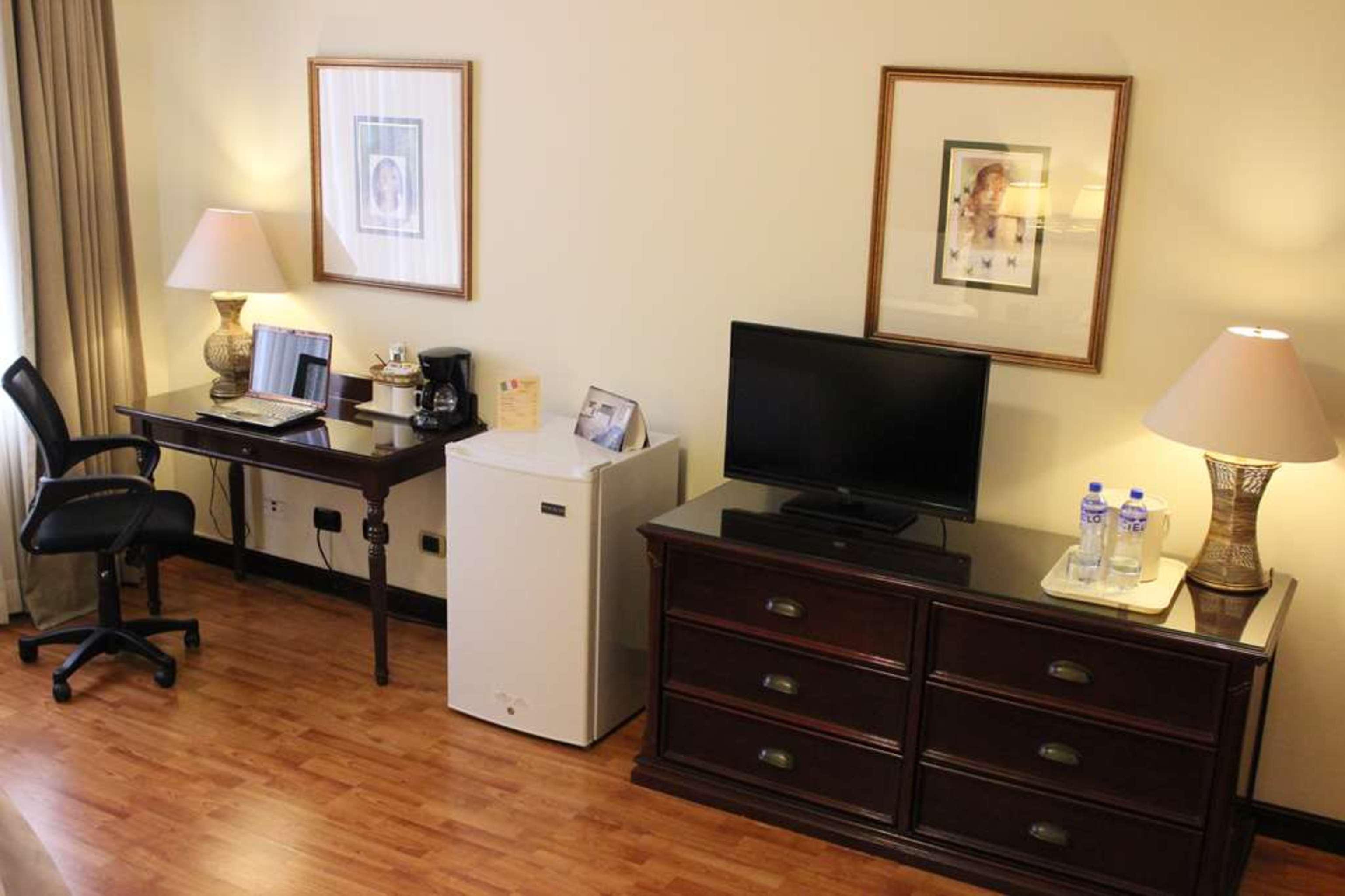 Best Western Plus Hotel Stofella Guatemala City Exterior photo