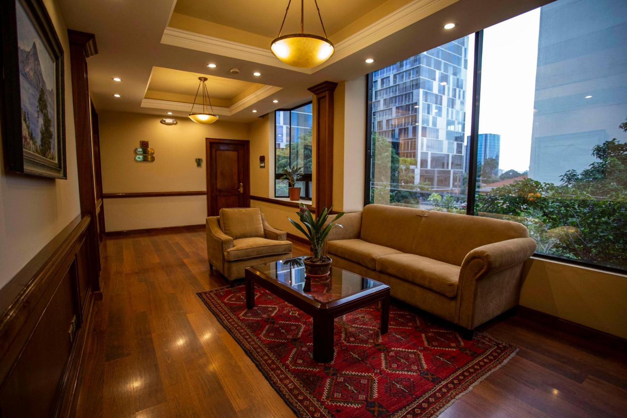 Best Western Plus Hotel Stofella Guatemala City Exterior photo